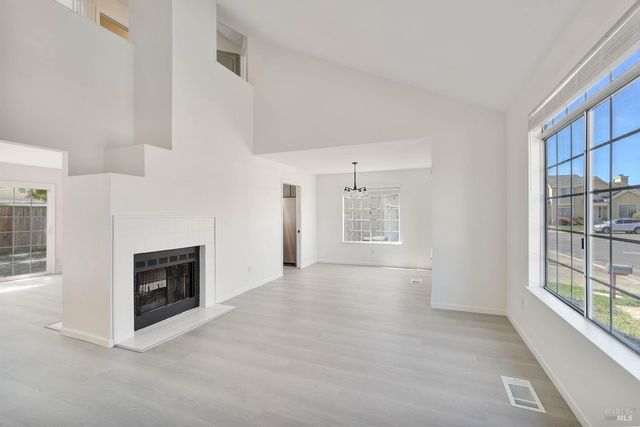 948 Shadywood Cir, Suisun City, CA 94585