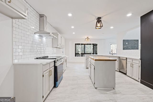 4732 Walnut Bend Drive, Gainesville, GA 30507