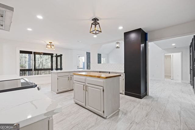 4732 Walnut Bend Drive, Gainesville, GA 30507