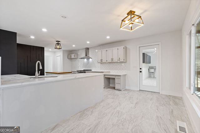 4732 Walnut Bend Drive, Gainesville, GA 30507