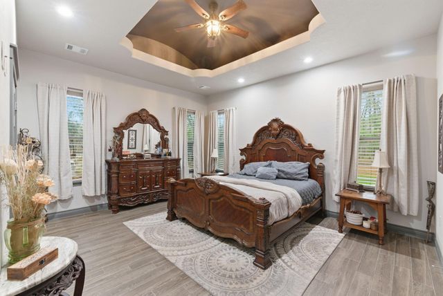 1480 Traylor Road, Conroe, TX 77304