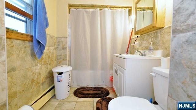 402 N 3rd Street, Harrison, NJ 07029