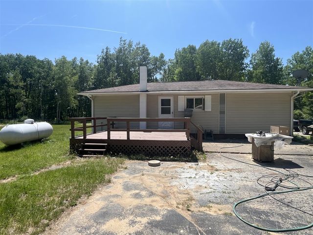 1920 Indian Lake Road, Remus, MI 49340