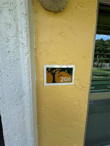 5156 NE 6th Ave 206, Oakland Park, FL 33334