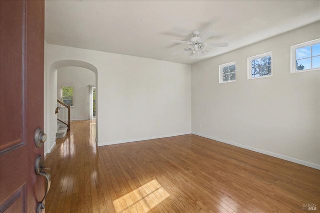 5862 Cabernet Dr, Vallejo, CA 94591