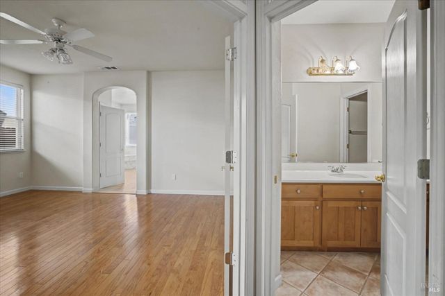 5862 Cabernet Dr, Vallejo, CA 94591