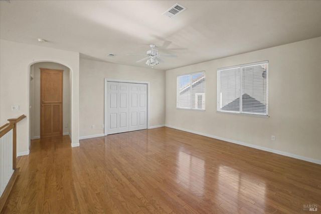 5862 Cabernet Dr, Vallejo, CA 94591