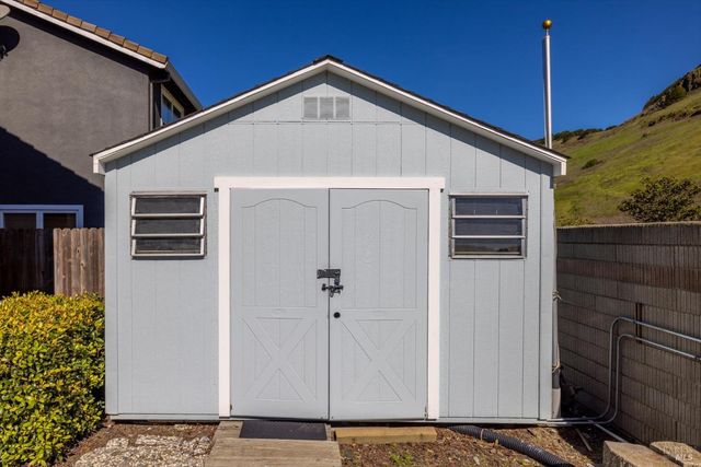 5862 Cabernet Dr, Vallejo, CA 94591