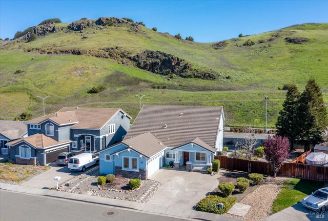 5862 Cabernet Dr, Vallejo, CA 94591
