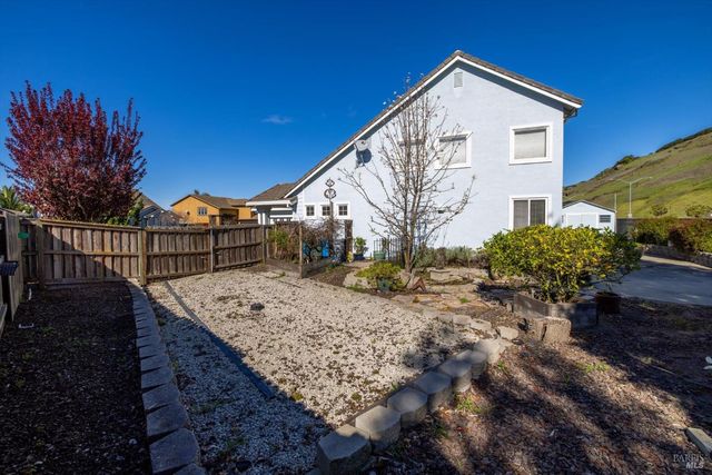 5862 Cabernet Dr, Vallejo, CA 94591