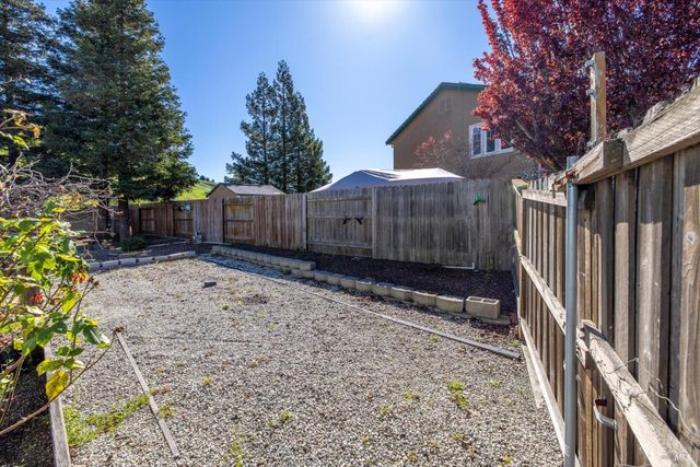 5862 Cabernet Dr, Vallejo, CA 94591