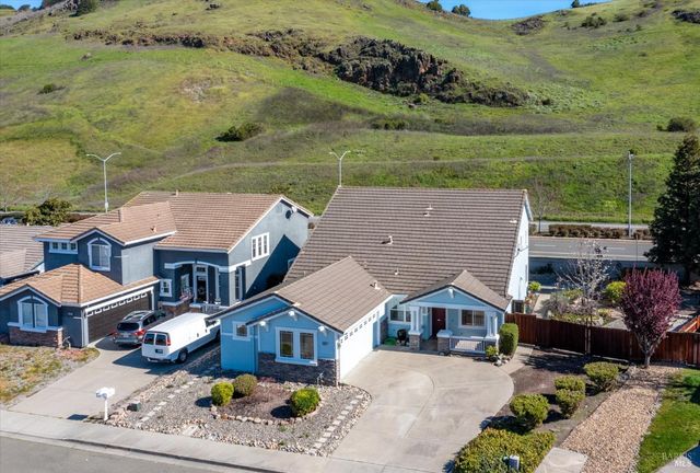 5862 Cabernet Dr, Vallejo, CA 94591