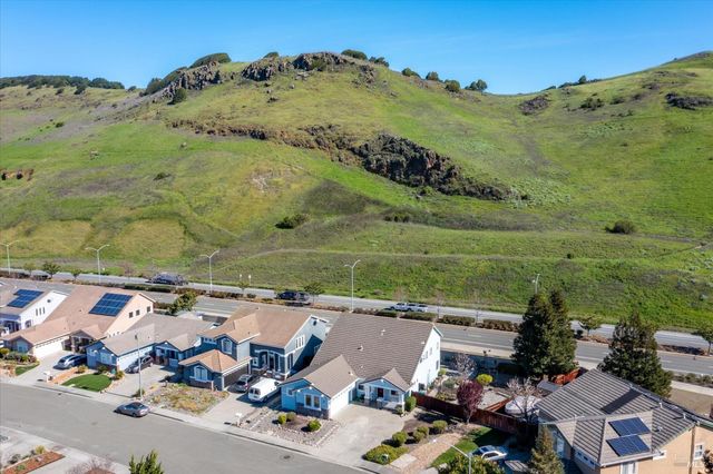 5862 Cabernet Dr, Vallejo, CA 94591