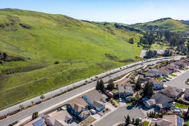 5862 Cabernet Dr, Vallejo, CA 94591