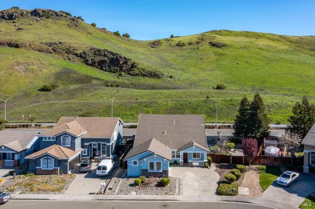 5862 Cabernet Dr, Vallejo, CA 94591