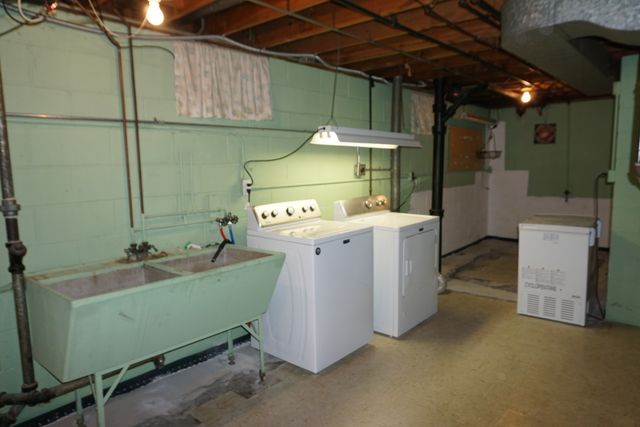 5401 Carolina Street, Merrillville, IN 46410