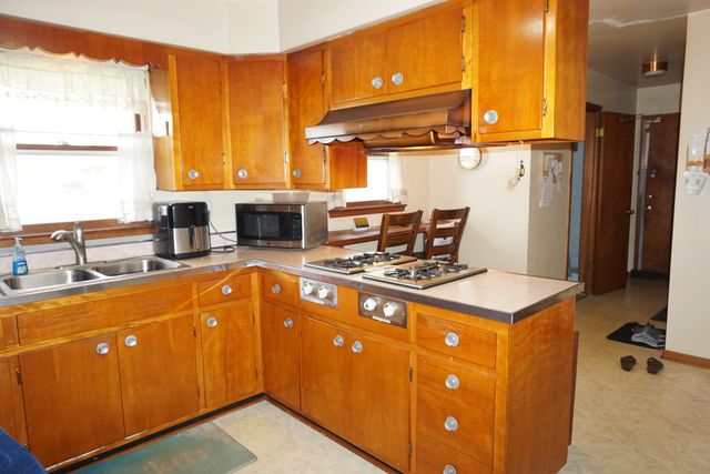 5401 Carolina Street, Merrillville, IN 46410