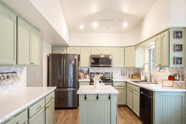 4931 LOMA Loop, Sierra Vista, AZ 85635