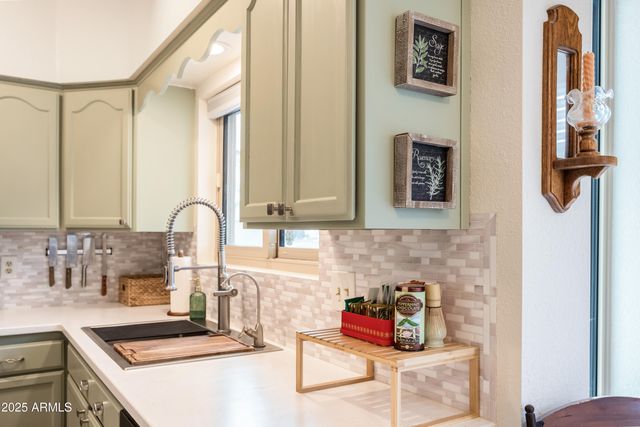 4931 LOMA Loop, Sierra Vista, AZ 85635