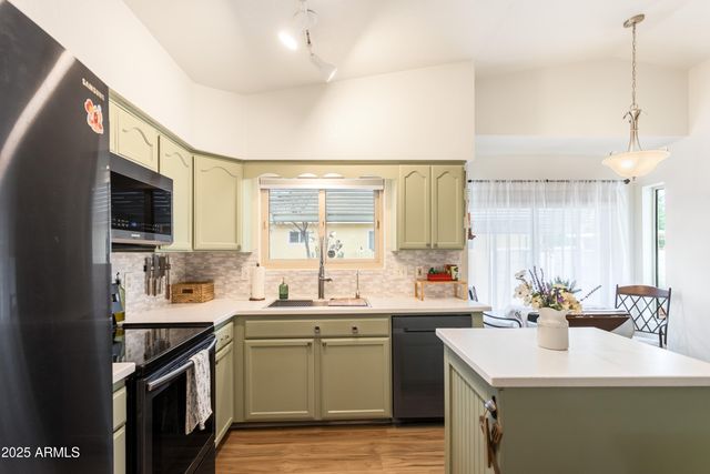 4931 LOMA Loop, Sierra Vista, AZ 85635