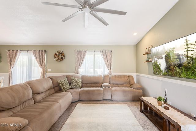 4931 LOMA Loop, Sierra Vista, AZ 85635