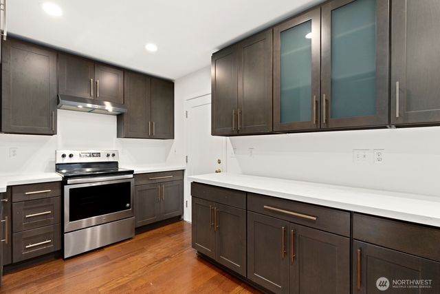 2428 NE 13th Street, Renton, WA 98056