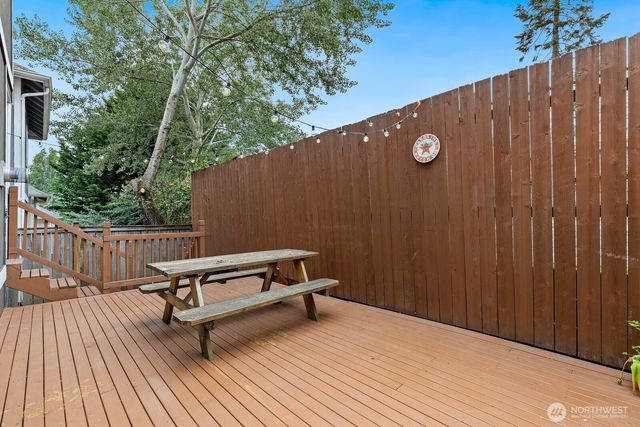 2428 NE 13th Street, Renton, WA 98056