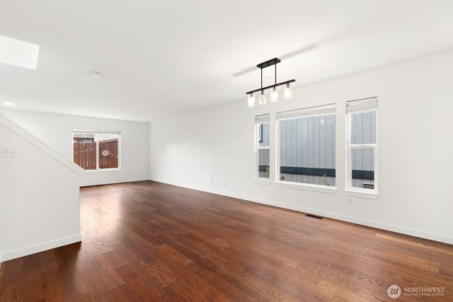 2428 NE 13th Street, Renton, WA 98056