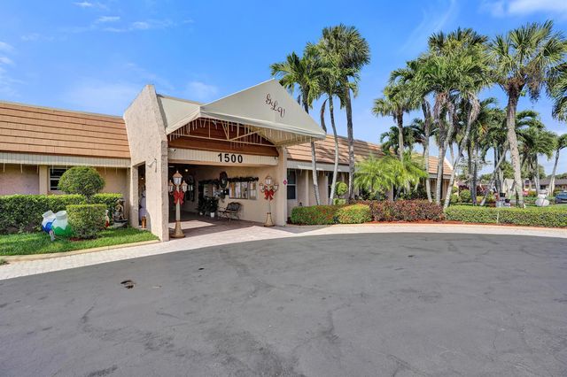 140 Lake Meryl Drive 140, West Palm Beach, FL 33411