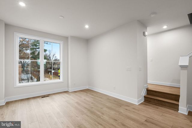 9715 GRANT AVE, Manassas, VA 20110