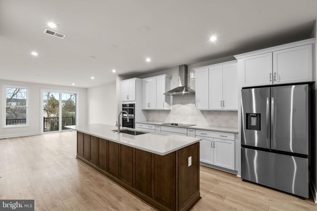 9715 GRANT AVE, Manassas, VA 20110