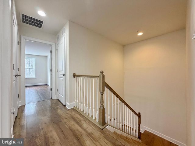 2801 GOLDEN GATE CT, Waldorf, MD 20601