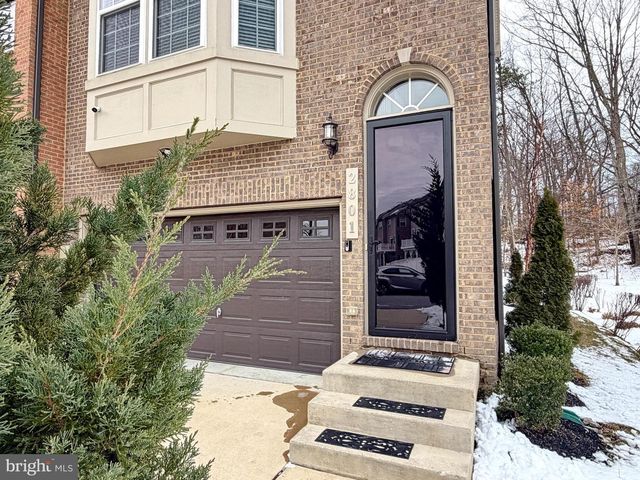 2801 GOLDEN GATE CT, Waldorf, MD 20601