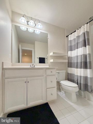 2801 GOLDEN GATE CT, Waldorf, MD 20601