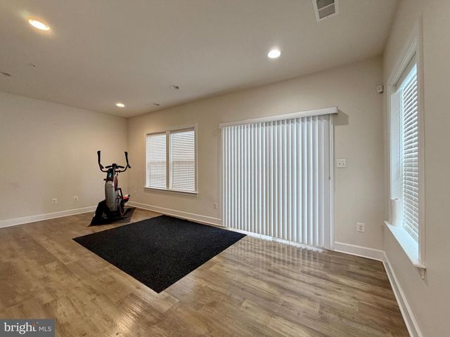 2801 GOLDEN GATE CT, Waldorf, MD 20601