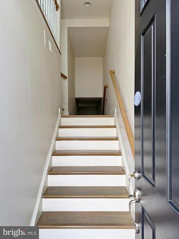 2801 GOLDEN GATE CT, Waldorf, MD 20601