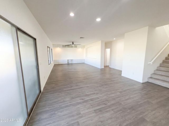 12826 W MULBERRY Drive, Avondale, AZ 85392