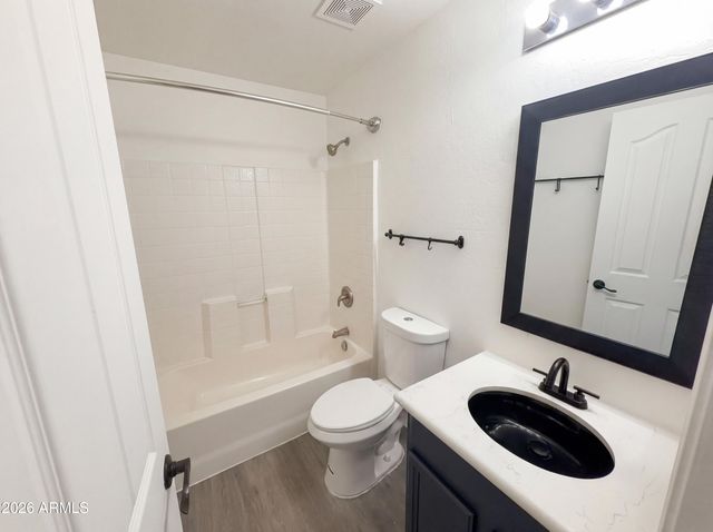 12826 W MULBERRY Drive, Avondale, AZ 85392