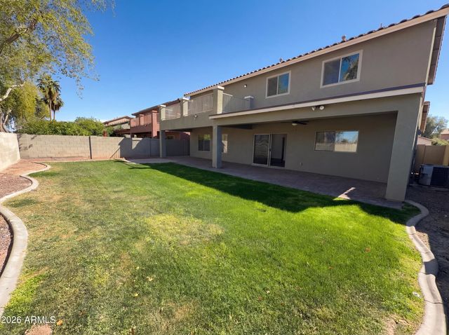 12826 W MULBERRY Drive, Avondale, AZ 85392