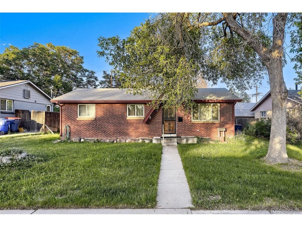 7680 James Way, Westminster, CO 80030
