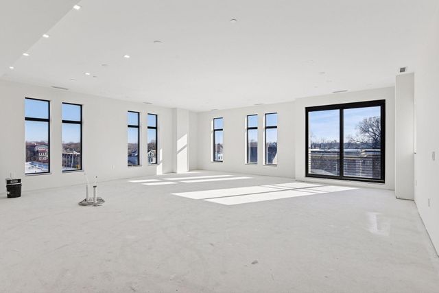 3041 Holmes Avenue S 402, Minneapolis, MN 55408