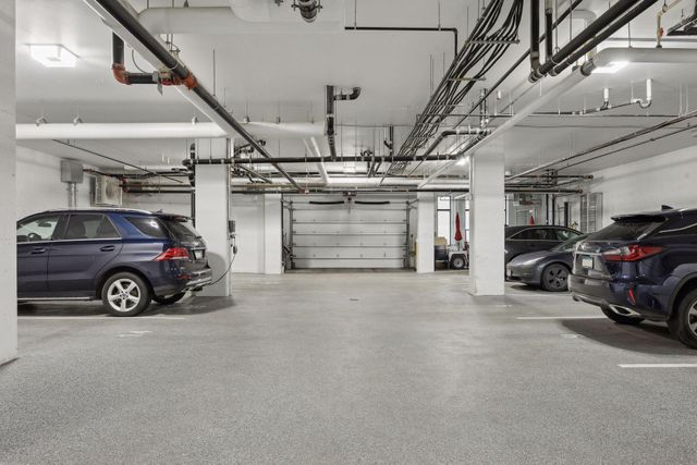 3041 Holmes Avenue S 402, Minneapolis, MN 55408