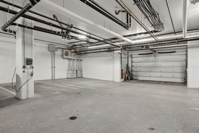 3041 Holmes Avenue S 402, Minneapolis, MN 55408