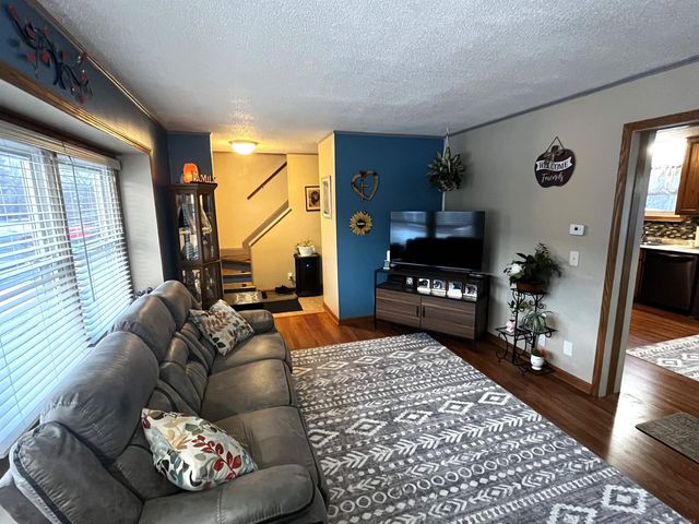 13273 Lake Point Boulevard, Van Buren Twp, MI 48111