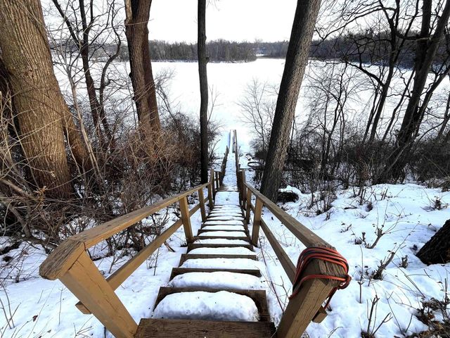 13273 Lake Point Boulevard, Van Buren Twp, MI 48111