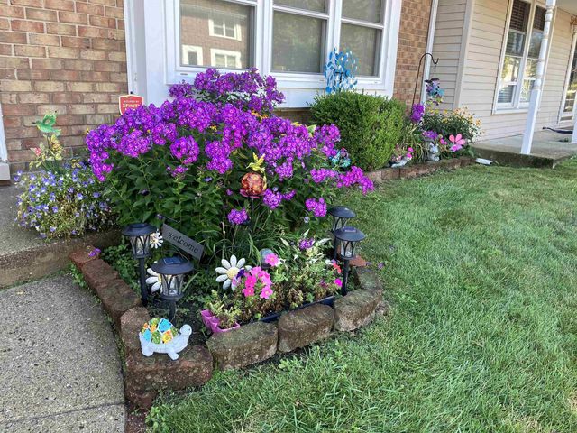 13273 Lake Point Boulevard, Van Buren Twp, MI 48111