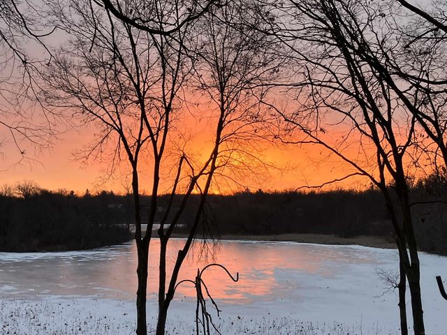 13273 Lake Point Boulevard, Van Buren Twp, MI 48111