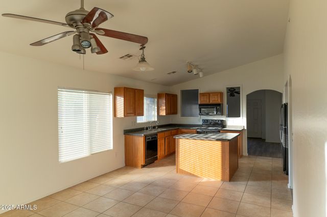 1759 W Wilson Avenue, Coolidge, AZ 85128