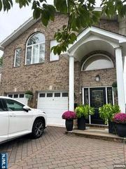 135 Riverview Avenue 1, North Arlington, NJ 07031