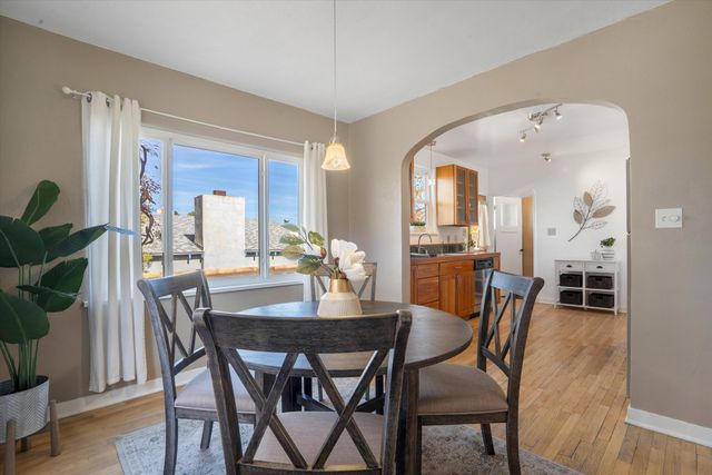 218 Amherst Drive SE, Albuquerque, NM 87106